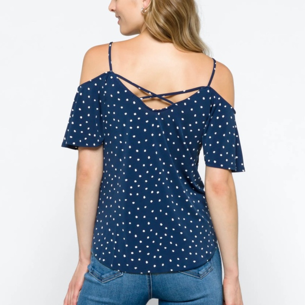 PEEKABOO SHOULDER TOP - Picture 2 of 5